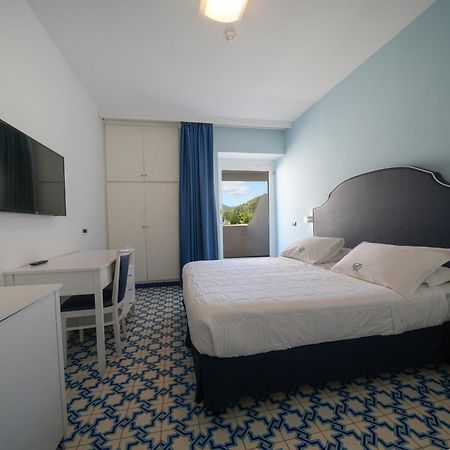 Hotel Saline Палінуро Екстер'єр фото